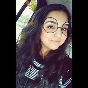 Meet your Posher, Luisa